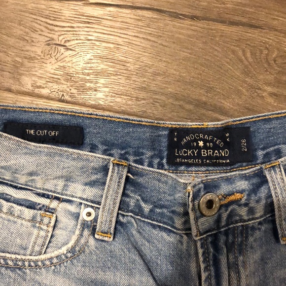 Lucky Brand embroidered denim cut offs - Picture 3 of 3